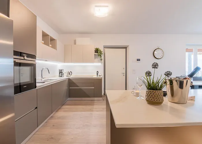 Villa Dei Venti - Tivan By Curtiaffitti