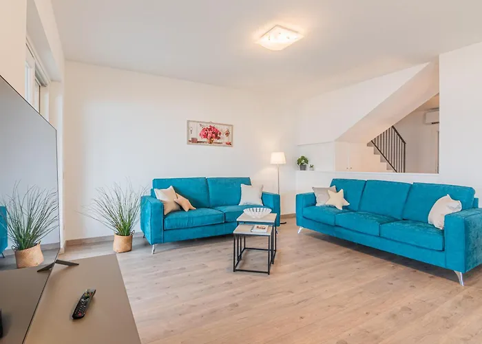 Dei Venti - Tivan By Curtiaffitti * Pianello Del Lario