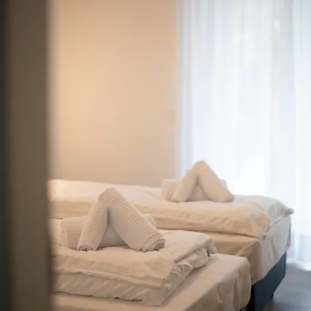 Dei Venti - Tivan By Curtiaffitti Pianello Del Lario