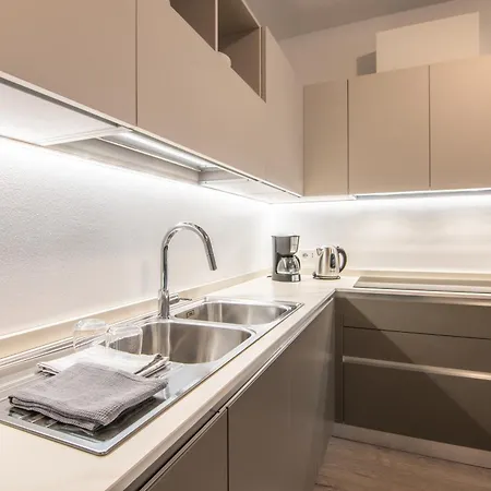 Dei Venti - Tivan By Curtiaffitti Pianello Del Lario